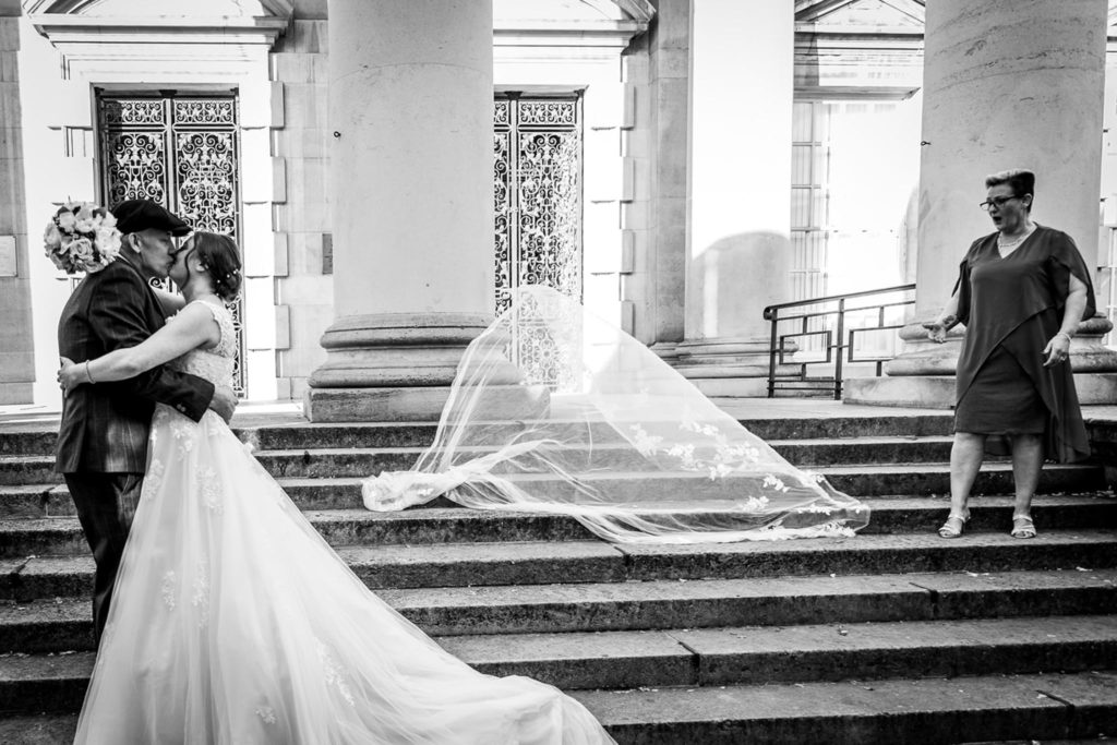 Natural wedding photos for couples who hate posing