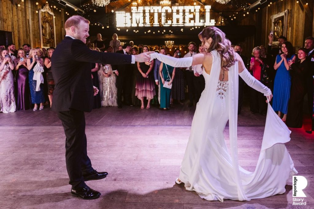 The Bride and Groom take to the dancefloor