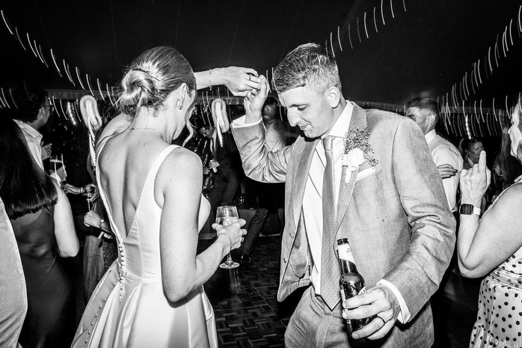 Live music and dancing at a relaxed North Yorkshire wedding